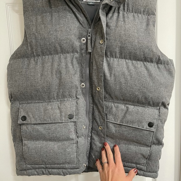 Old Navy Puffer Vest - Picture 3 of 5